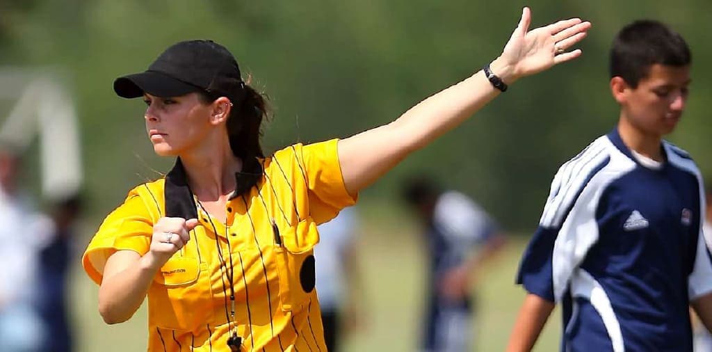 New-report-aims-to-raise-growth-and-participation-of-female-sport-officials-in-Europe-img-b